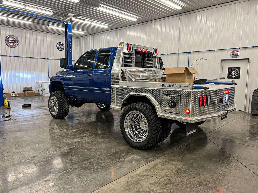CTF01D Cutthroats wheels on a customer truck