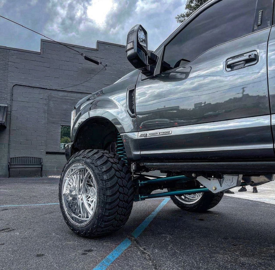 CTF06S Daggers wheels on a customer truck