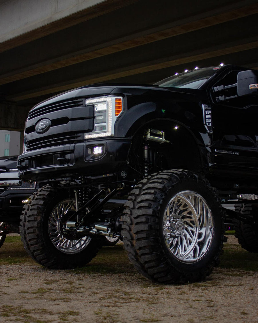CTF01S Cutthroats wheels on a customer truck