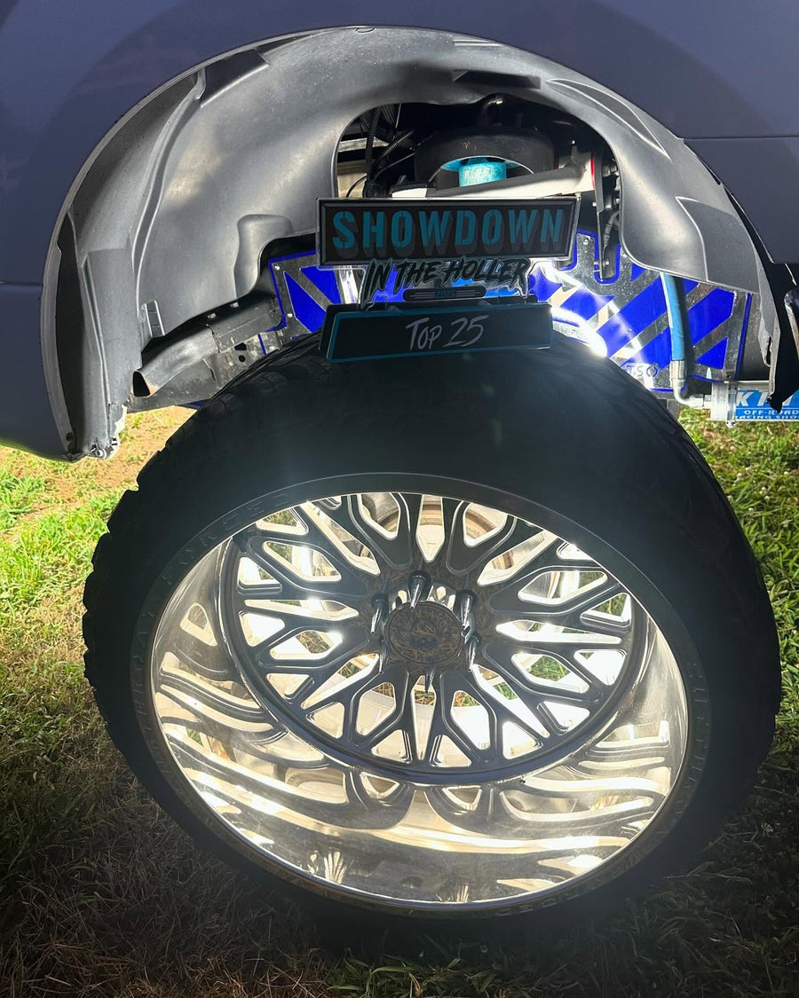 CTF11S Reign wheels on a customer truck