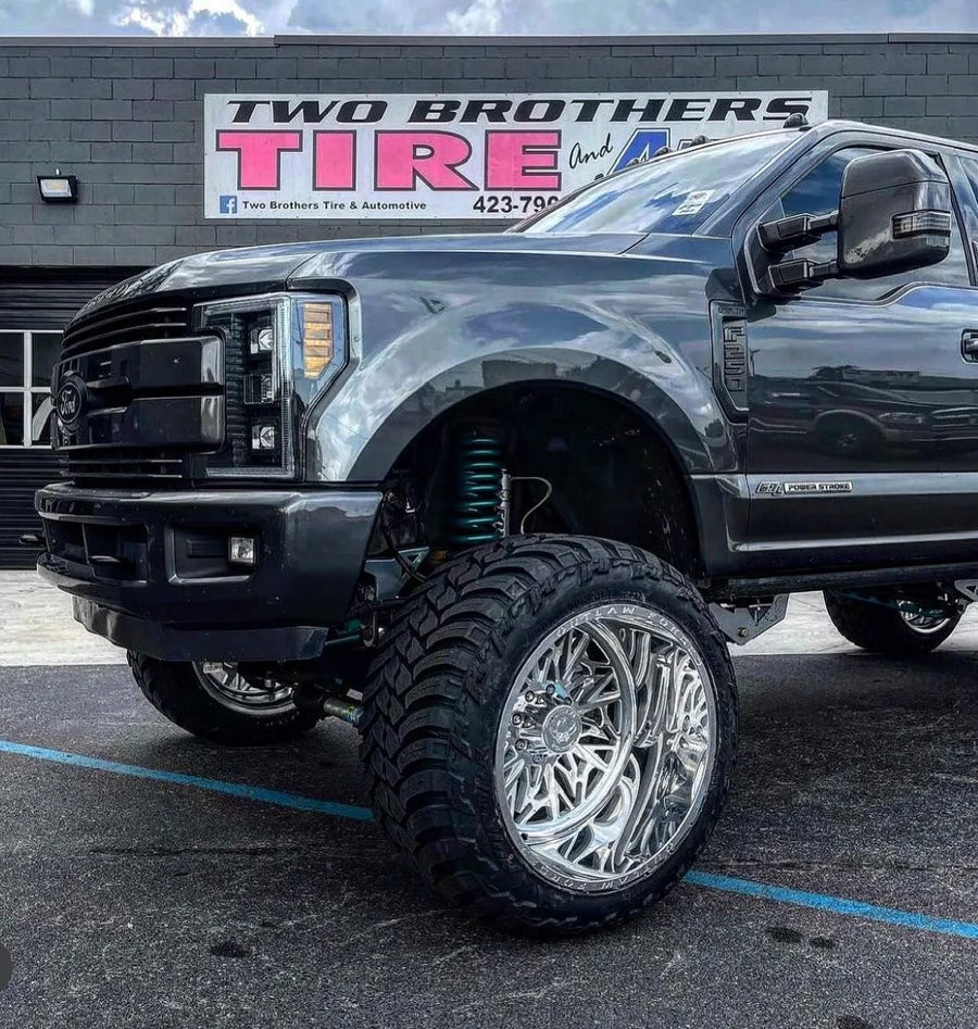 CTF06S Daggers wheels on a customer truck