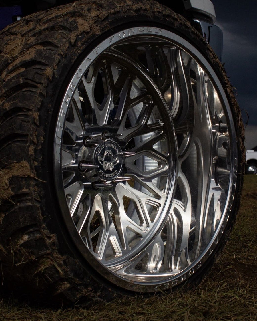 CTF11S Reign wheels on a customer truck